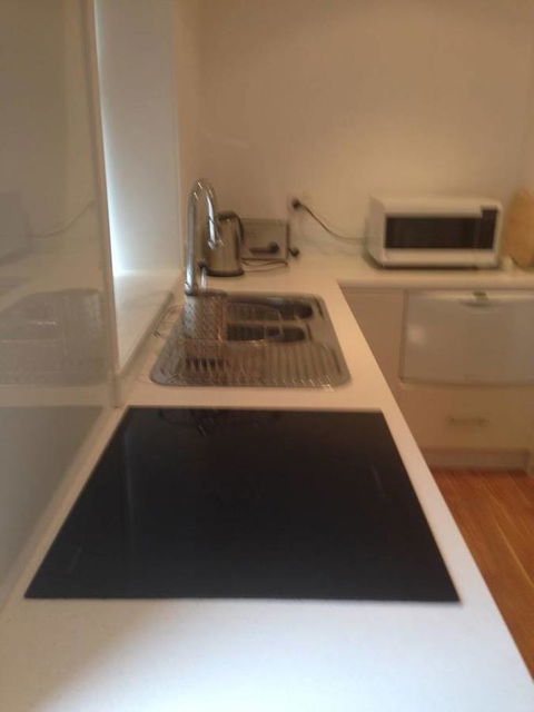 Hobart Colonial Apartment - Accommodation Mount Tamborine 9