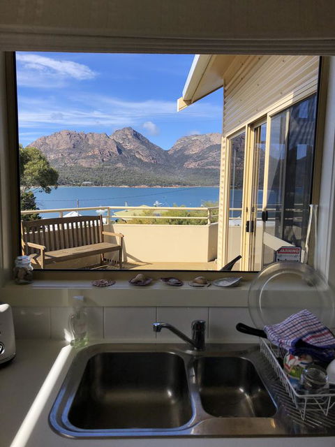 Freycinet Beach House - Accommodation Mount Tamborine 12