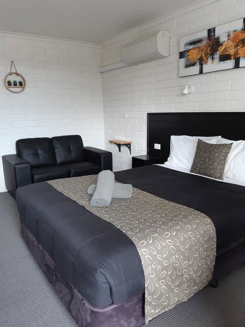 Anchor Wheel Motel - Accommodation Mount Tamborine 0