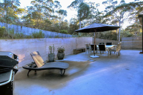 The Loft - Accommodation Mount Tamborine 17