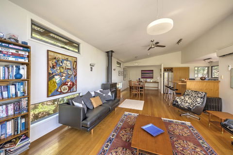 Freycinet Eco Luxe ~ Forest ~ Ocean ~ Mountain - Accommodation Mount Tamborine 6
