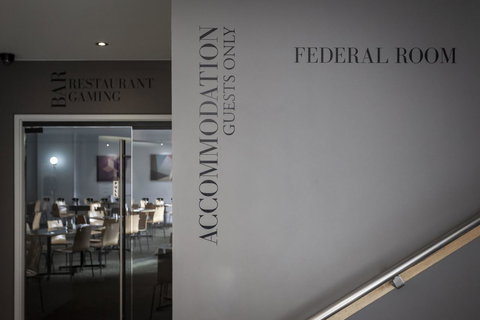 Black Buffalo - Accommodation Mount Tamborine 17