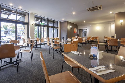 Black Buffalo - Accommodation Mount Tamborine 21