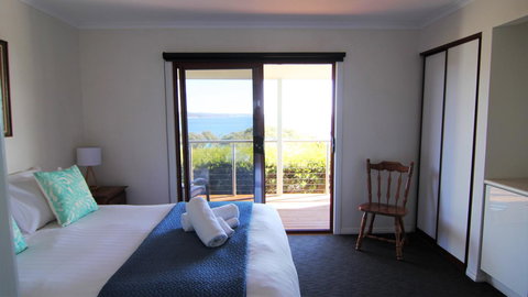 DOLPHIN LOOKOUT COTTAGE - Amazing Views Of The Bay Of Fires - Accommodation Mount Tamborine 13
