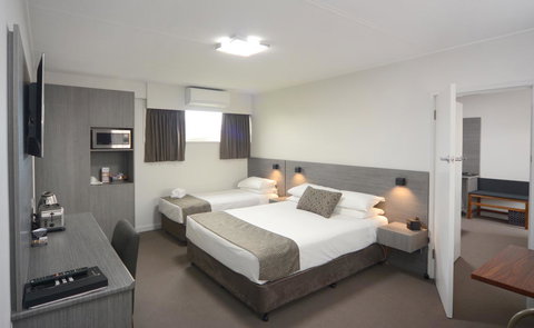 Bridge Hotel - Accommodation Mount Tamborine 2
