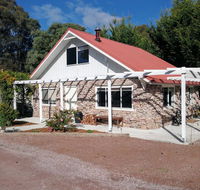 Hilltop Cottages - Accommodation Mount Tamborine