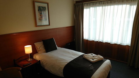 Mt Lyell Motor Inn - Accommodation Mount Tamborine 1