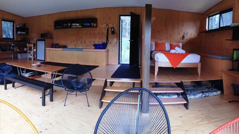 BAY OF FIRES ECO HUT Off Grid Experience At Binalong Bay - Accommodation Mount Tamborine 8