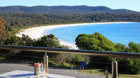 BAY OF FIRES ECO HUT Off Grid Experience At Binalong Bay - Accommodation Mount Tamborine 13