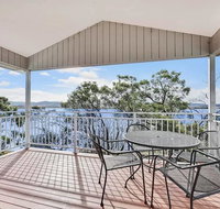 Waterfront Spectacular - Accommodation Mount Tamborine