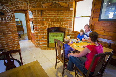 The Port Masters Lodgings - Accommodation Mount Tamborine 16