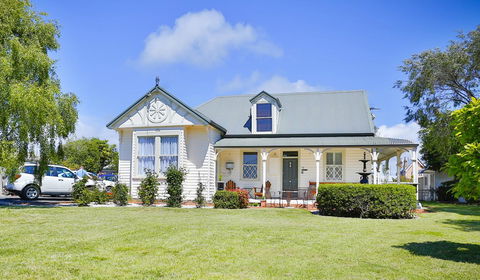 The Port Masters Lodgings - Accommodation Mount Tamborine 24