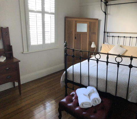 The Port Masters Lodgings - Accommodation Mount Tamborine 1