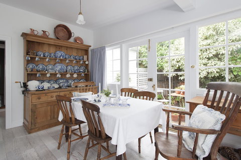 White Dove Cottage Bed And Breakfast - Accommodation Mount Tamborine 5