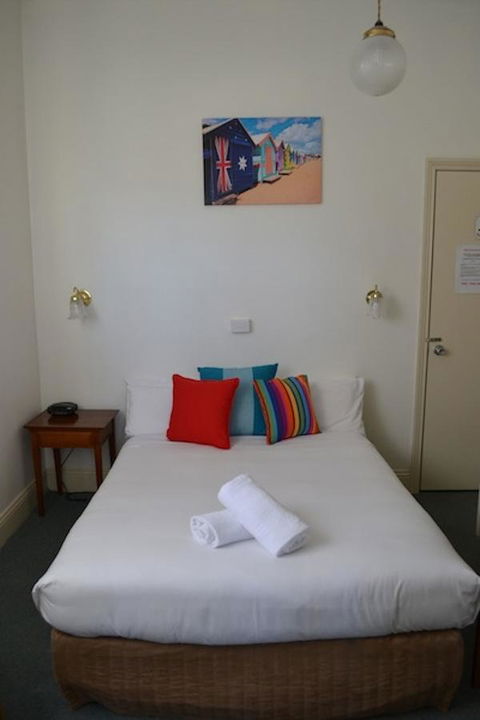 Point Lonsdale Guest House - Accommodation Mount Tamborine 4