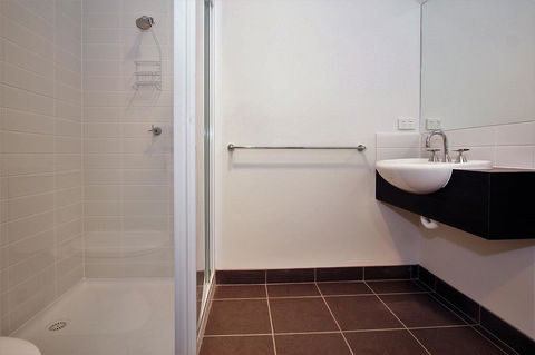 The Island Accommodation - Accommodation Mount Tamborine 5