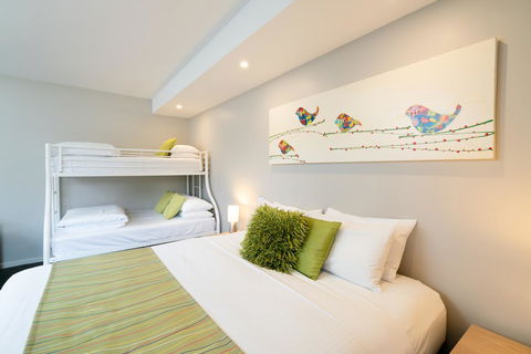 Boathouse Resort Studios And Suites - Accommodation Mount Tamborine 4