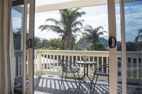 Boathouse Resort Studios And Suites - Accommodation Mount Tamborine 9