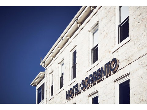 Hotel Sorrento - Accommodation Mount Tamborine 24