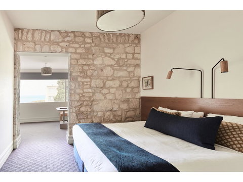 Hotel Sorrento - Accommodation Mount Tamborine 10