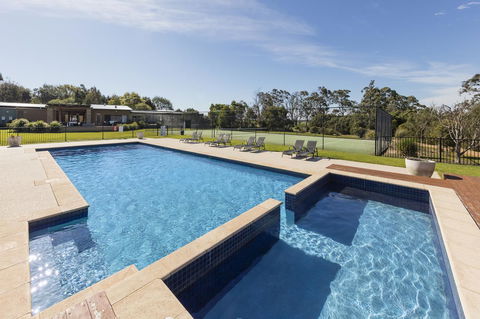 Ramada Resort By Wyndham Phillip Island - Accommodation Mount Tamborine 2