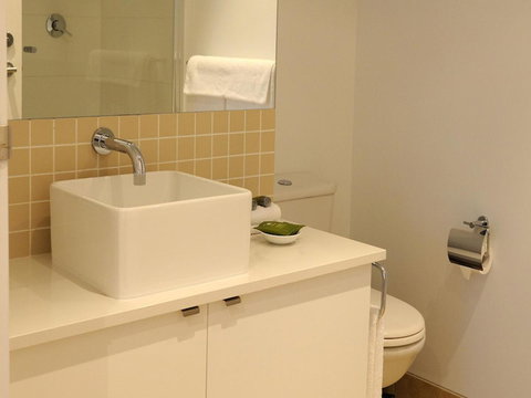 The Victoria Apartments - Accommodation Mount Tamborine 16