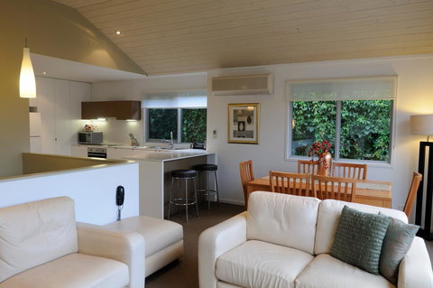 The Victoria Apartments - Accommodation Mount Tamborine 11