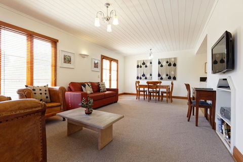 54 On Bank - Accommodation Mount Tamborine 31