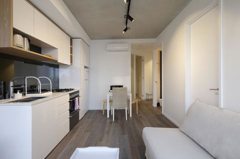 Mono Apartments On La Trobe Street - Accommodation Mount Tamborine 19
