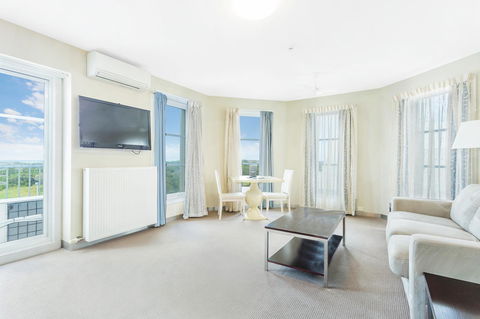 Deep Blue Hotel & Hot Springs - Accommodation Mount Tamborine 29