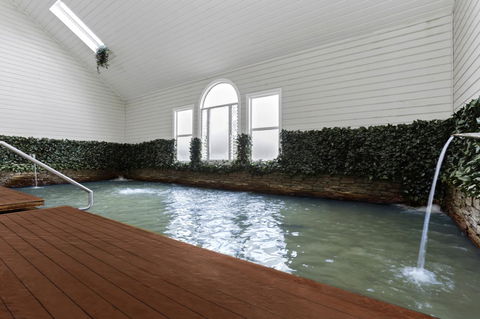 Deep Blue Hotel & Hot Springs - Accommodation Mount Tamborine 12