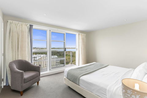 Deep Blue Hotel & Hot Springs - Accommodation Mount Tamborine 26