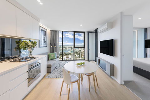 Imagine Lighthouse - Accommodation Mount Tamborine 4