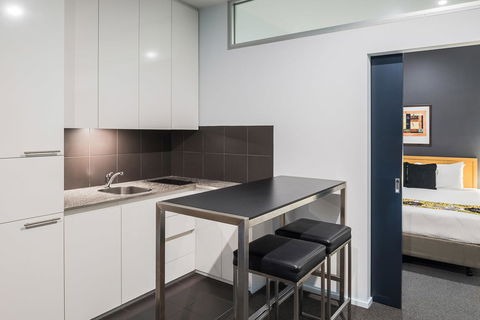 Mantra 100 Exhibition - Accommodation Mount Tamborine 8