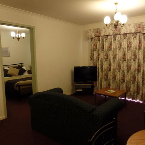 Bright Chalet - Accommodation Mount Tamborine 10