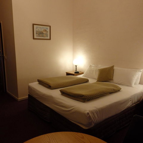 Bright Chalet - Accommodation Mount Tamborine 11