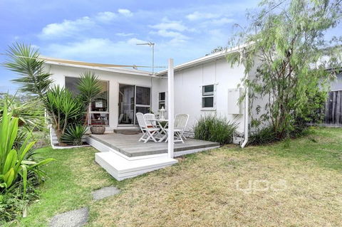 Dromana Holiday Beach House - Accommodation Mount Tamborine 14