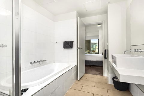 Waterfront Melbourne Apartments - Accommodation Mount Tamborine 43