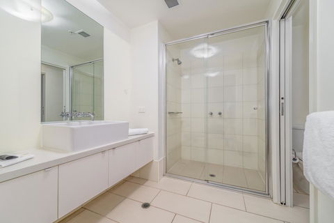 Waterfront Melbourne Apartments - Accommodation Mount Tamborine 32
