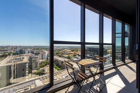 Amazing Accommodations: Vogue - Accommodation Mount Tamborine 33