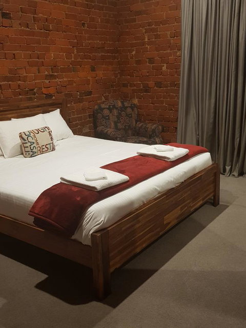 Sublime Spa Apartments - Accommodation Mount Tamborine 14