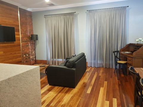 Sublime Spa Apartments - Accommodation Mount Tamborine 3