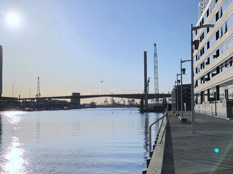 Pride Docklands Waterfront Apartment City View - Accommodation Mount Tamborine 6