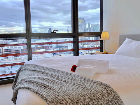 Pride Docklands Waterfront Apartment City View - Accommodation Mount Tamborine 42