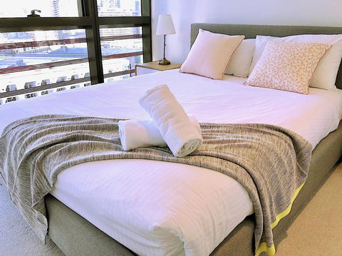 Pride Docklands Waterfront Apartment City View - Accommodation Mount Tamborine 41