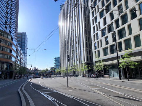Pride Docklands Waterfront Apartment City View - Accommodation Mount Tamborine 4