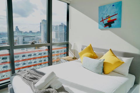 Pride Docklands Waterfront Apartment City View - Accommodation Mount Tamborine 10
