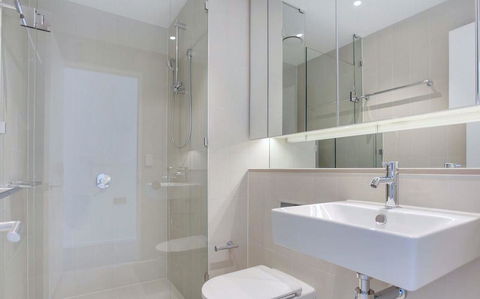 Pride Docklands Waterfront Apartment City View - Accommodation Mount Tamborine 16