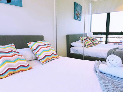 Pride Docklands Waterfront Apartment City View - Accommodation Mount Tamborine 8