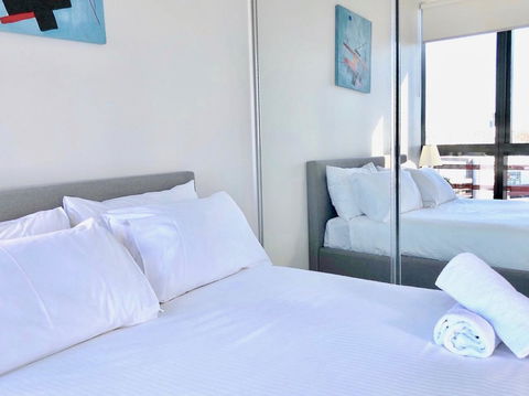 Pride Docklands Waterfront Apartment City View - Accommodation Mount Tamborine 43